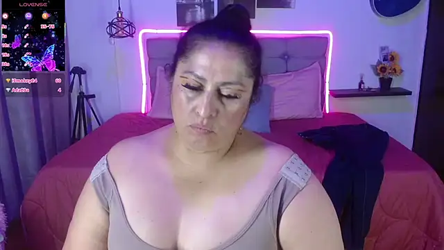 Keyla01_ live