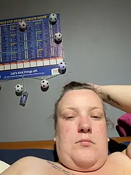 busty-bella1 live
