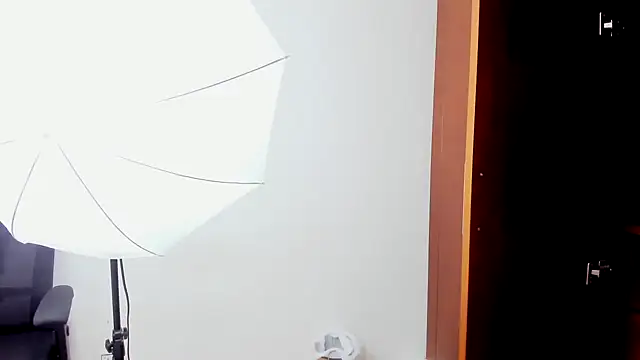 SweetVenomMilf live