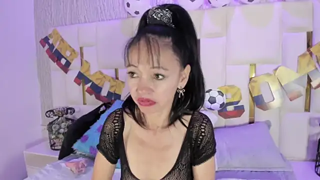 naughtymilfx_ live