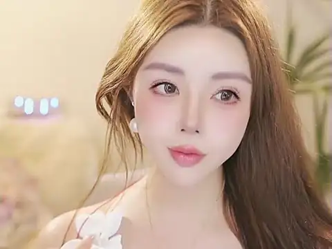 Qiaoqiao__ live