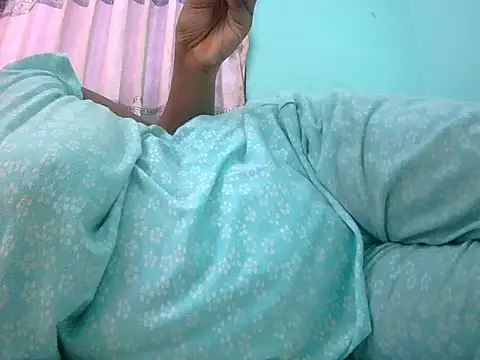 Rose8 live