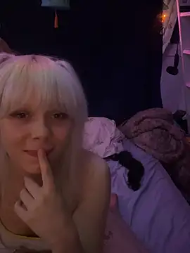 LilyMintyx live