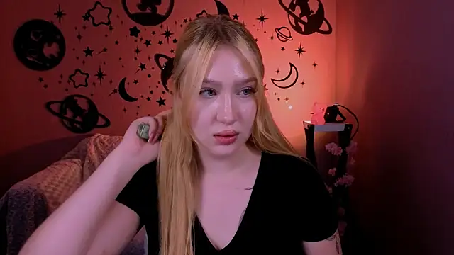 playful_sophie live