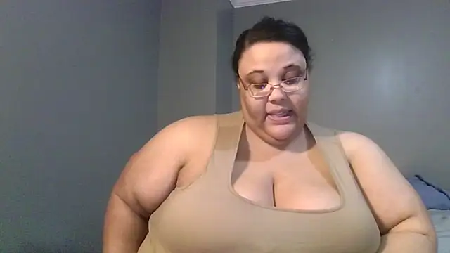 SexyBBW10790 live