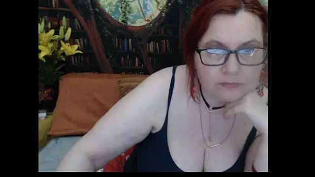 PlayfullMature live