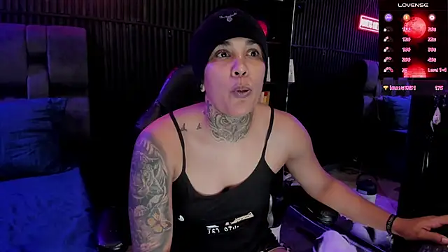 ZhoeStrong live