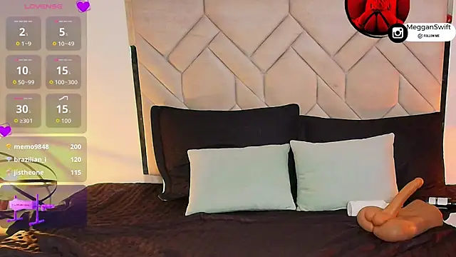 megganswift_ live