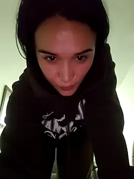 DaniRivers_ live
