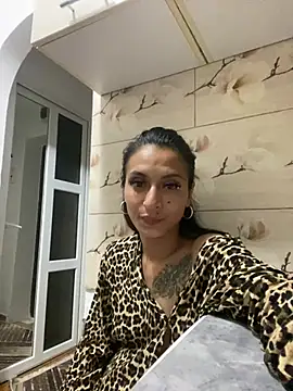 foxyro30 live