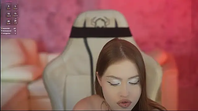 Esmie_Smile live