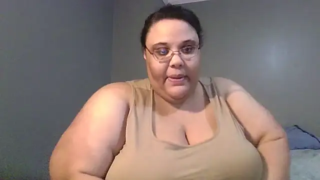 SexyBBW10790 live