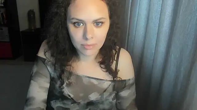MollyCheiz live