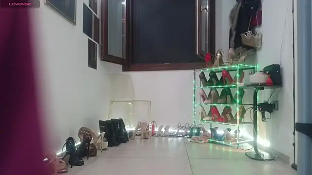 LadyOxana live