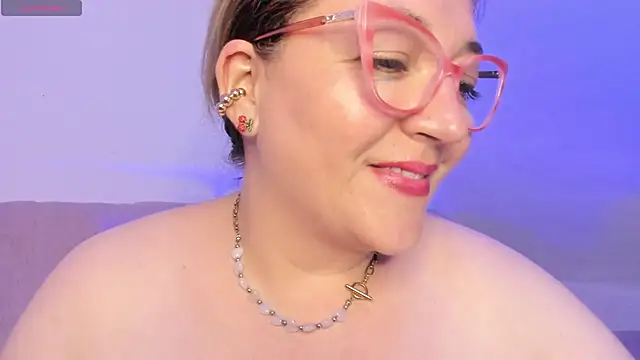 Naty_Mature_ live