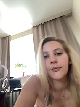 Ann_first_kiss live
