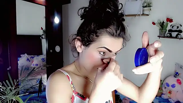 NathalialLooes live