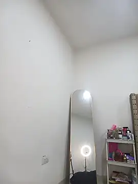 Rossiecameron_ live