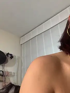 LilithMonetthe live