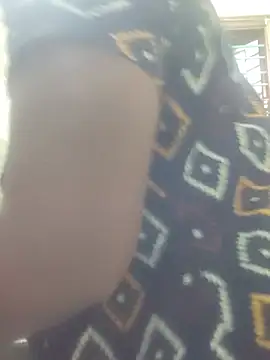 yamini1431 live