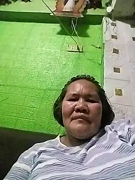 Hotsexymomcams4u live