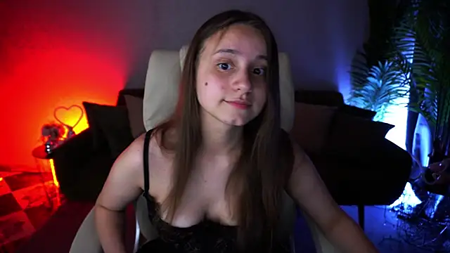 TinyNatalie live