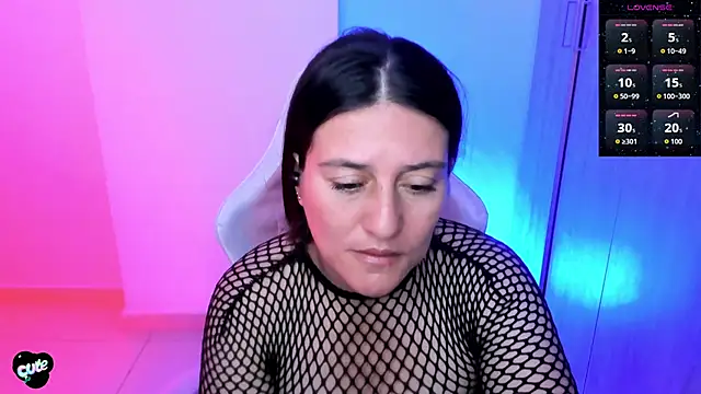 Saskyaa live