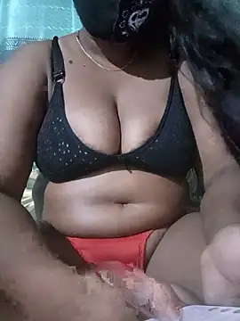 Laralina11 live