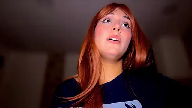 Liia_Collins live