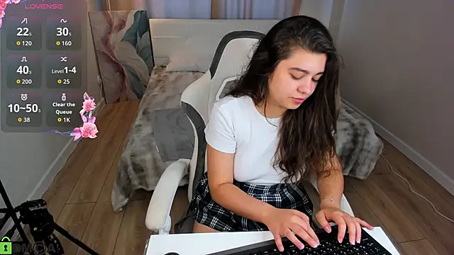 Trisha_Moore live
