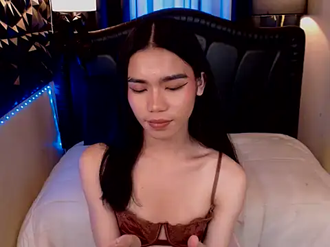 Christine_pretty live