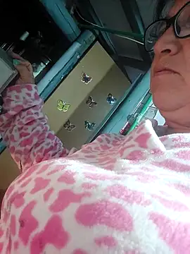 clarita_01 live