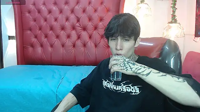Cry_thereal live