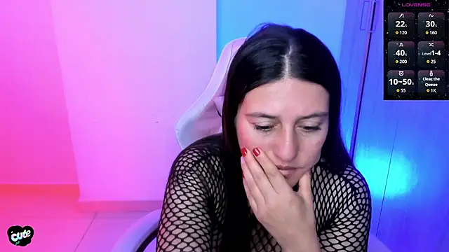 Saskyaa live
