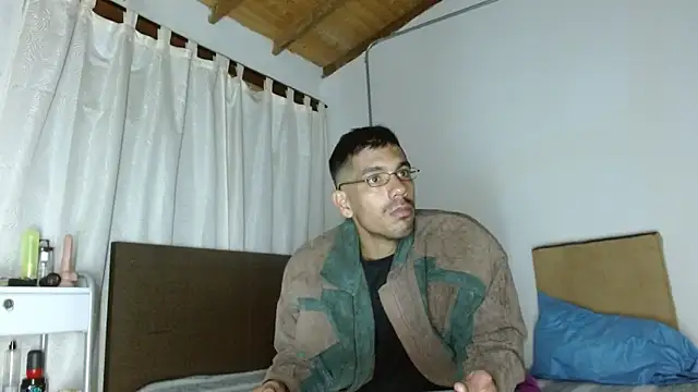 JohanyLatino live