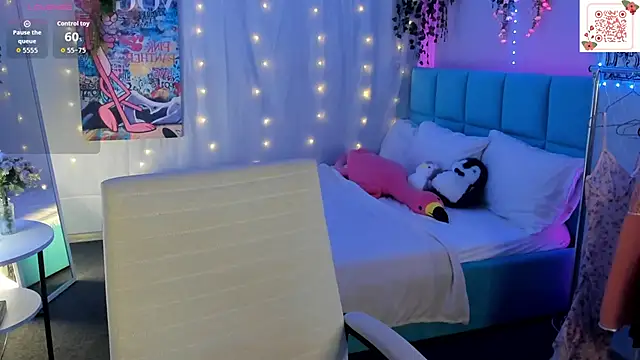 Elira_Vane live