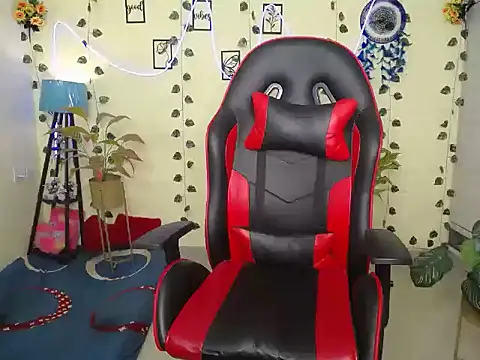 Sweet_Hazel69 live
