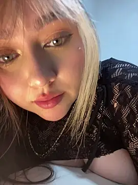 Daniela_ruizz live