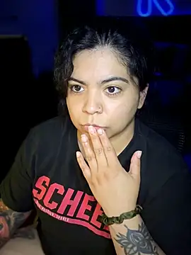 kimmiakiss22 live