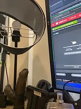 hugecock_cali live