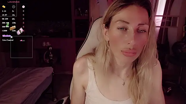 AnnieGOld_ live