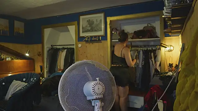 VanessaDoyle live