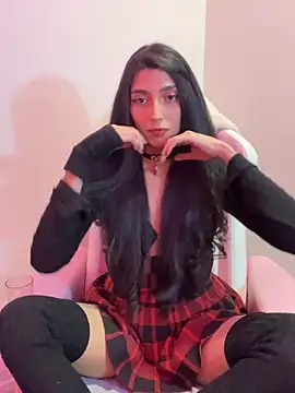 Felicia_smok3 live