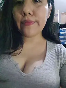 Kalani_Engel live