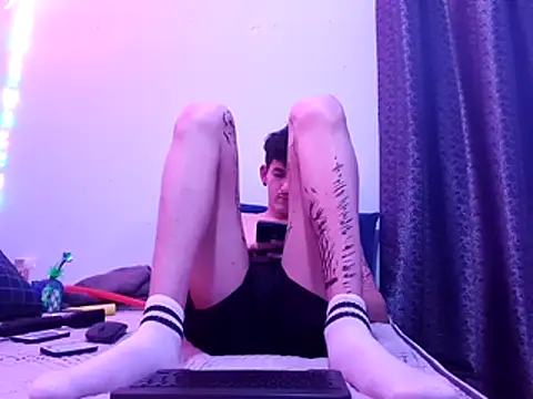 cheekyboyx live