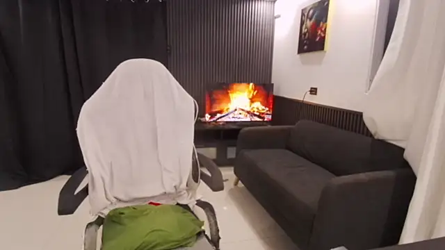 YourHotGreg live