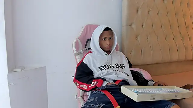 Supreme_Badboy live