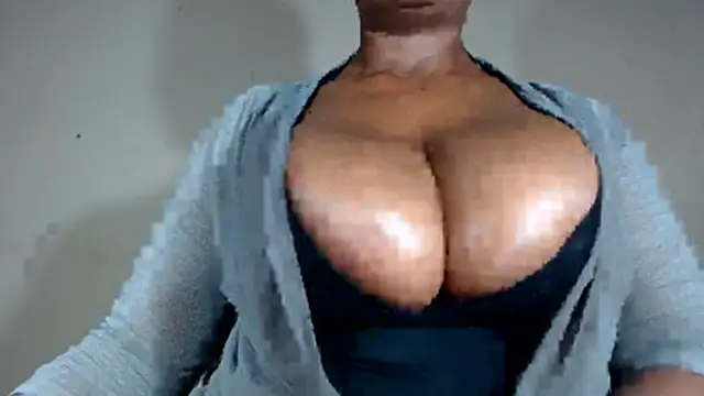 boobassymom live