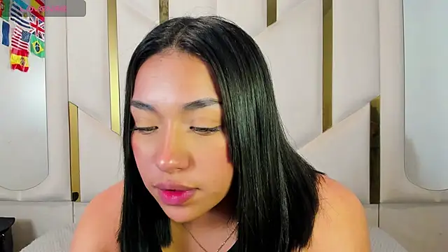 IsabellRodriguez18 live