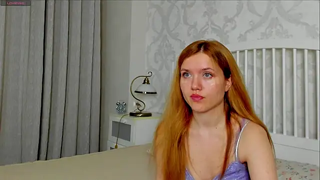Eva__Lewis live